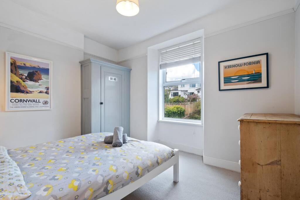 Pendennis - Bright Victorian Flat, Sea Views & Close To Beach فالموث المظهر الخارجي الصورة